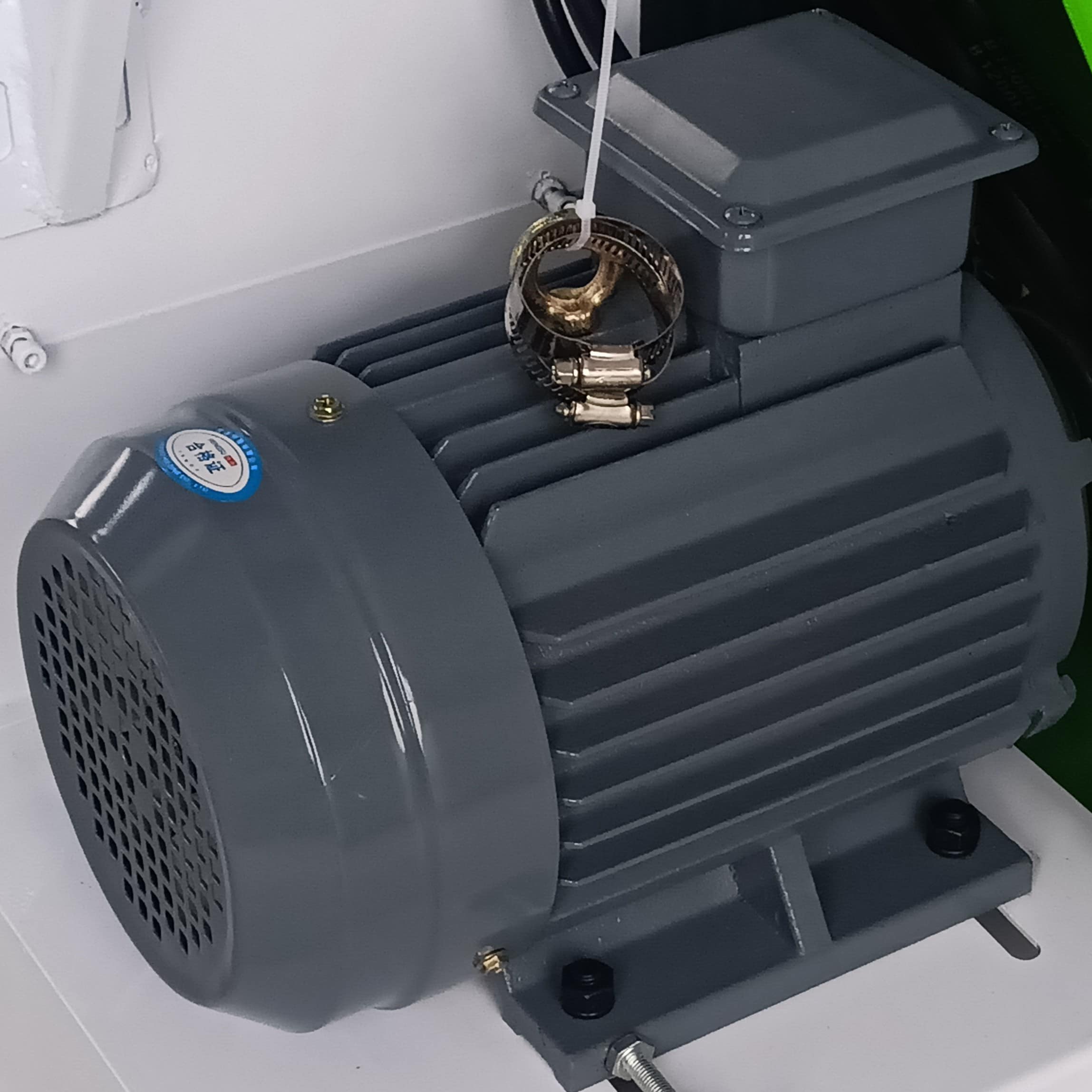 High-Pressure Feeding Crusher